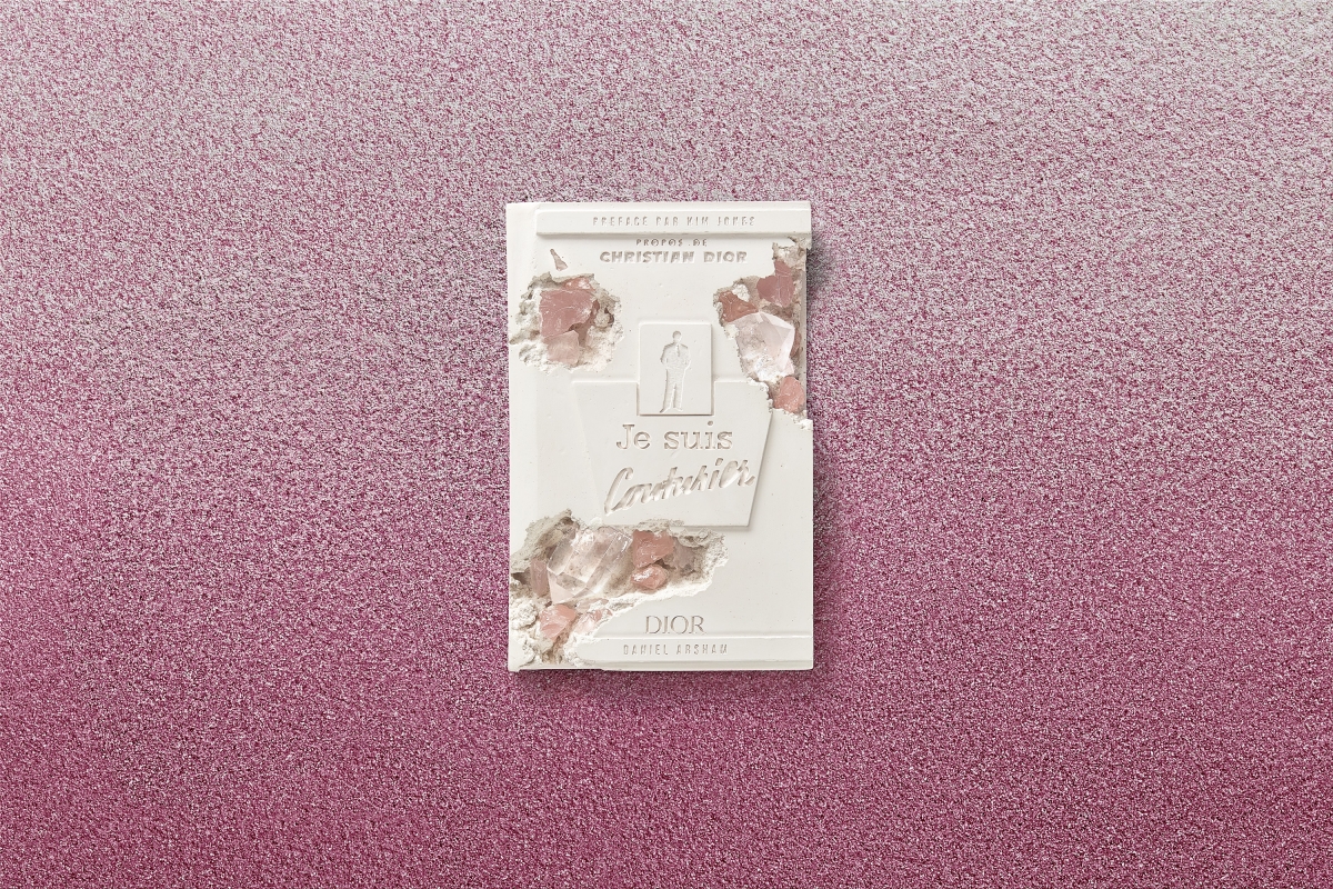 藝術裝置帶回家！Dior 再乘Daniel Arsham 仿古雕塑限量版Future Relics系列